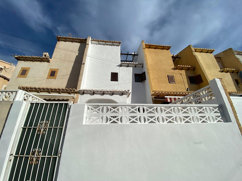 3 sovrum Radhus till salu