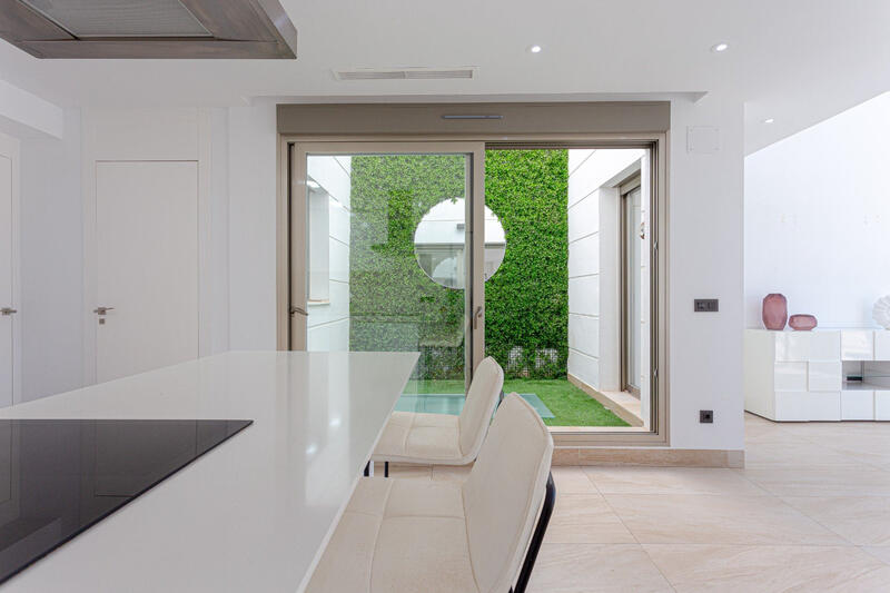 4 спальная комната вилла продается 4 спальная комната вилла продается