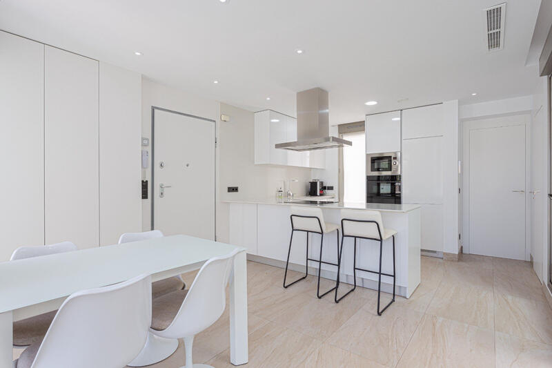 4 спальная комната вилла продается 4 спальная комната вилла продается