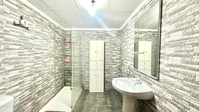 2 спальная комната квартира продается