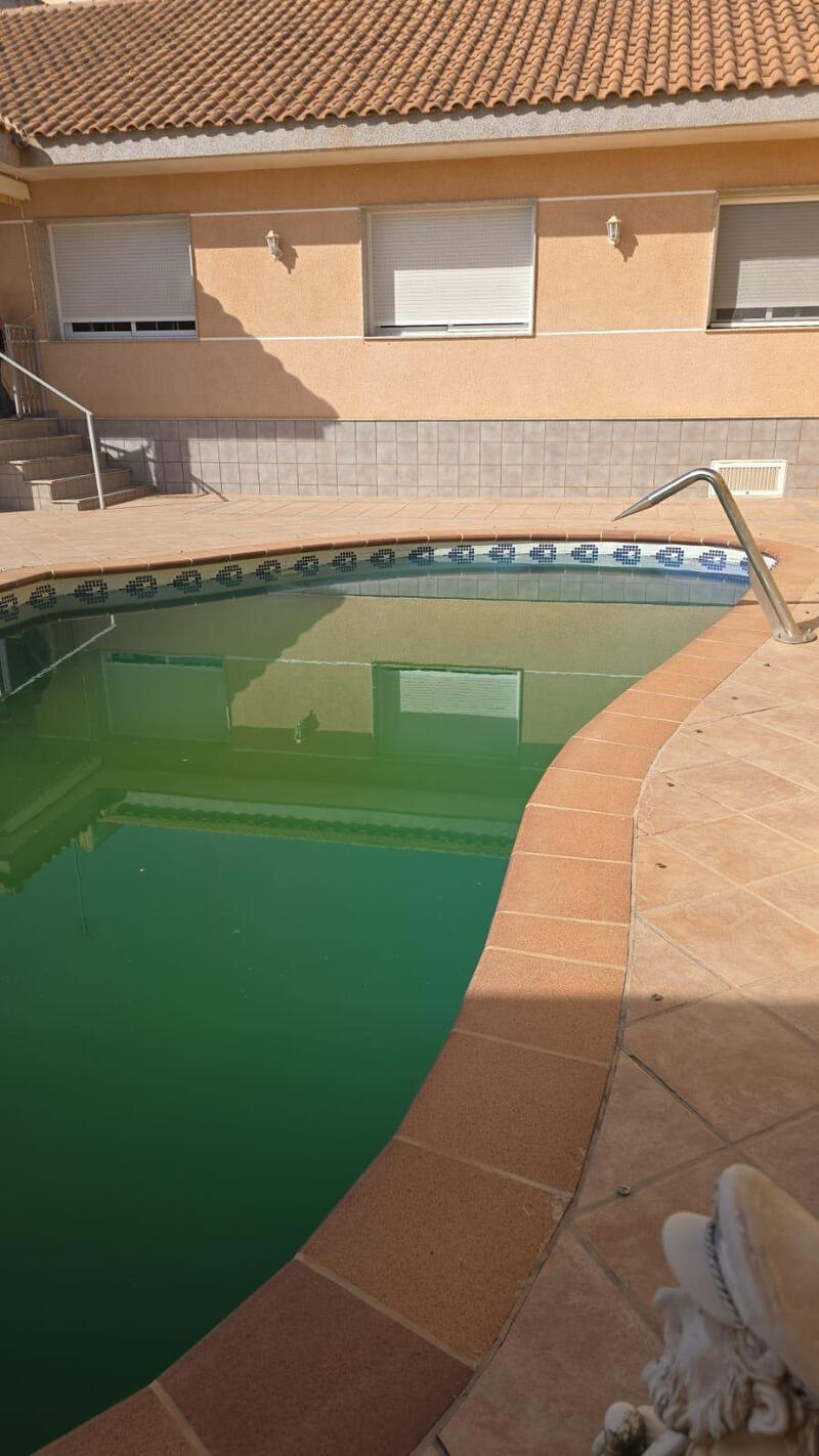 4 Cuarto Villa en venta