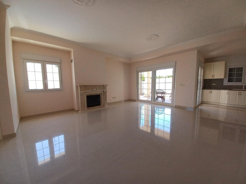 4 slaapkamer Villa Te koop