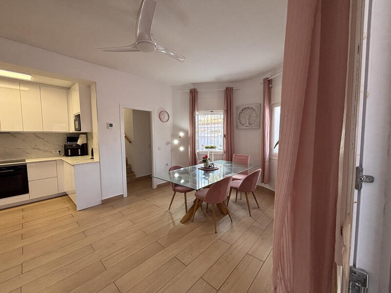 5 chambre Villa à vendre 5 chambre Villa à vendre