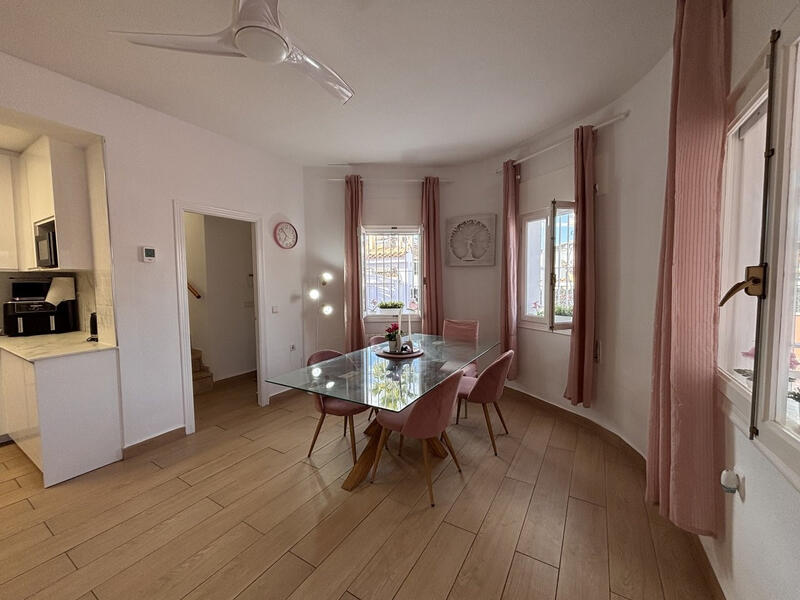 5 chambre Villa à vendre 5 chambre Villa à vendre