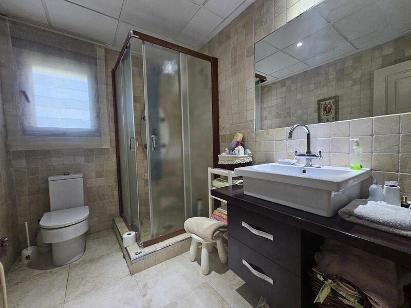 5 bedroom Villa for sale