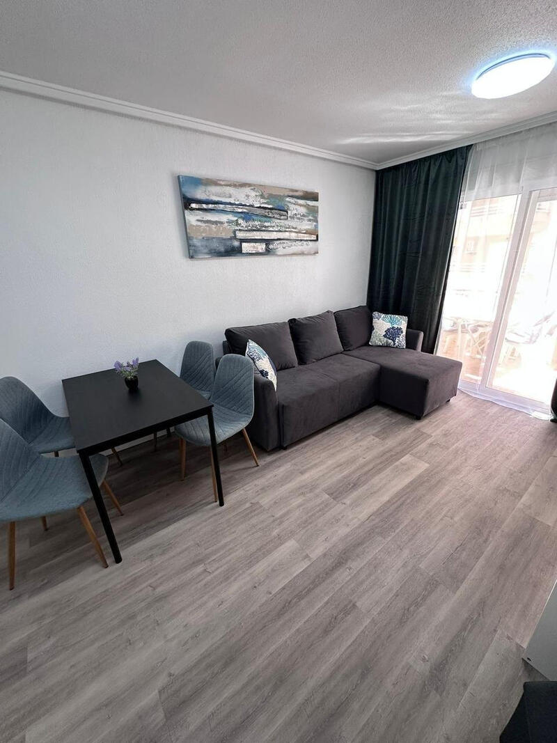 Apartment for sale in Torrevieja, Alicante