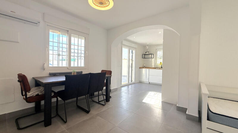 2 bedroom Villa for sale