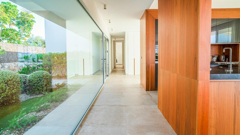 4 Schlafzimmer Villa zu verkaufen 4 Schlafzimmer Villa zu verkaufen