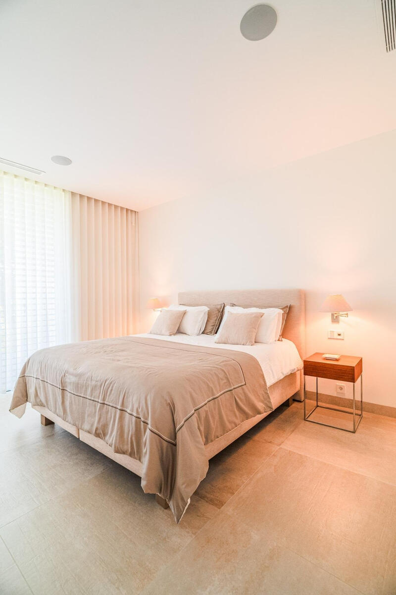 4 Schlafzimmer Villa zu verkaufen 4 Schlafzimmer Villa zu verkaufen