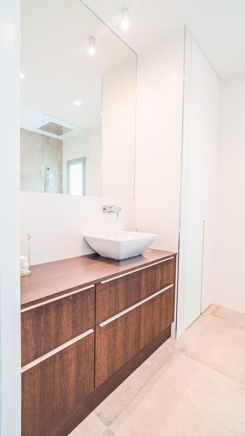 4 Schlafzimmer Villa zu verkaufen 4 Schlafzimmer Villa zu verkaufen