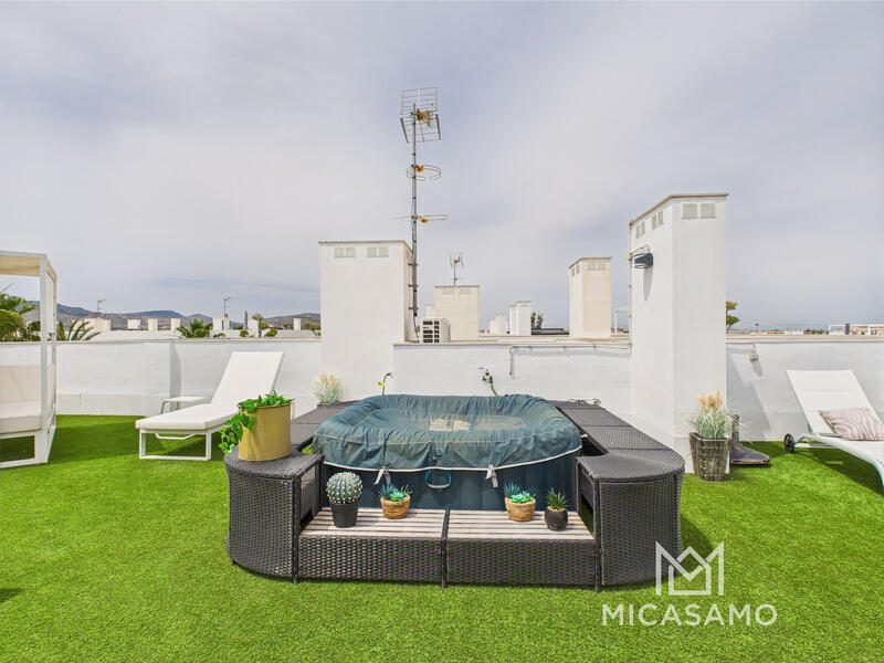 3 bedroom Apartment for sale