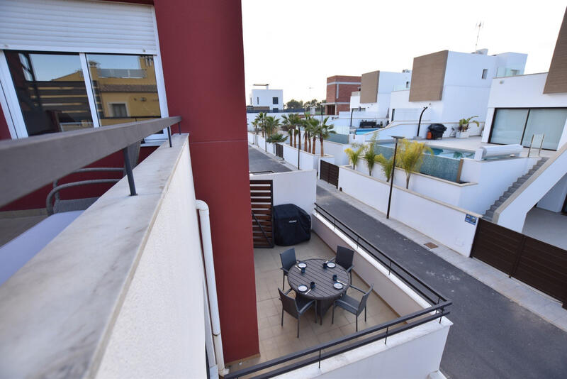 3 chambre Villa à vendre 3 chambre Villa à vendre