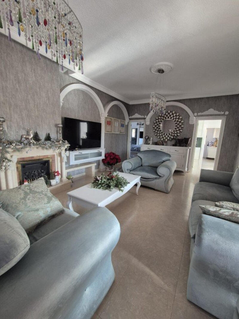 4 bedroom Country House for sale