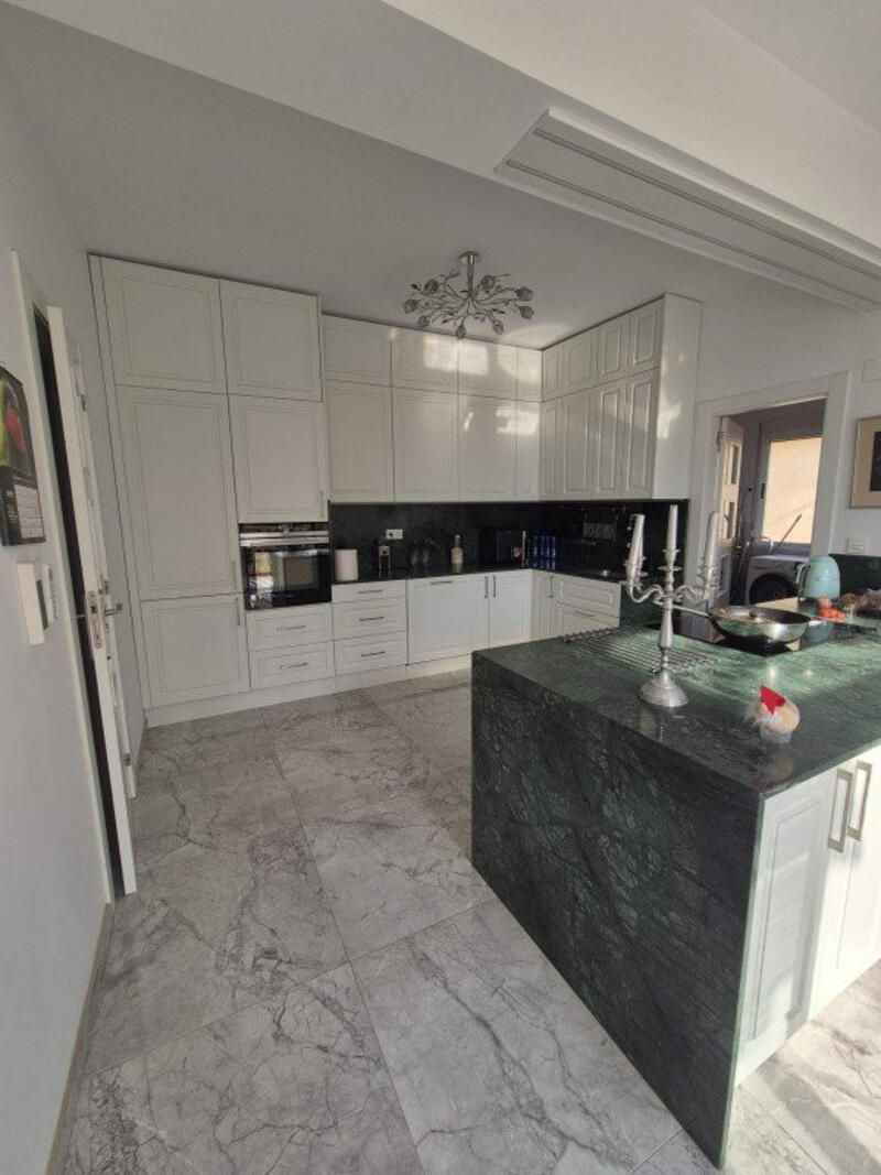 4 bedroom Country House for sale