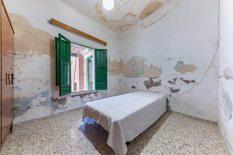 3 bedroom Townhouse for sale