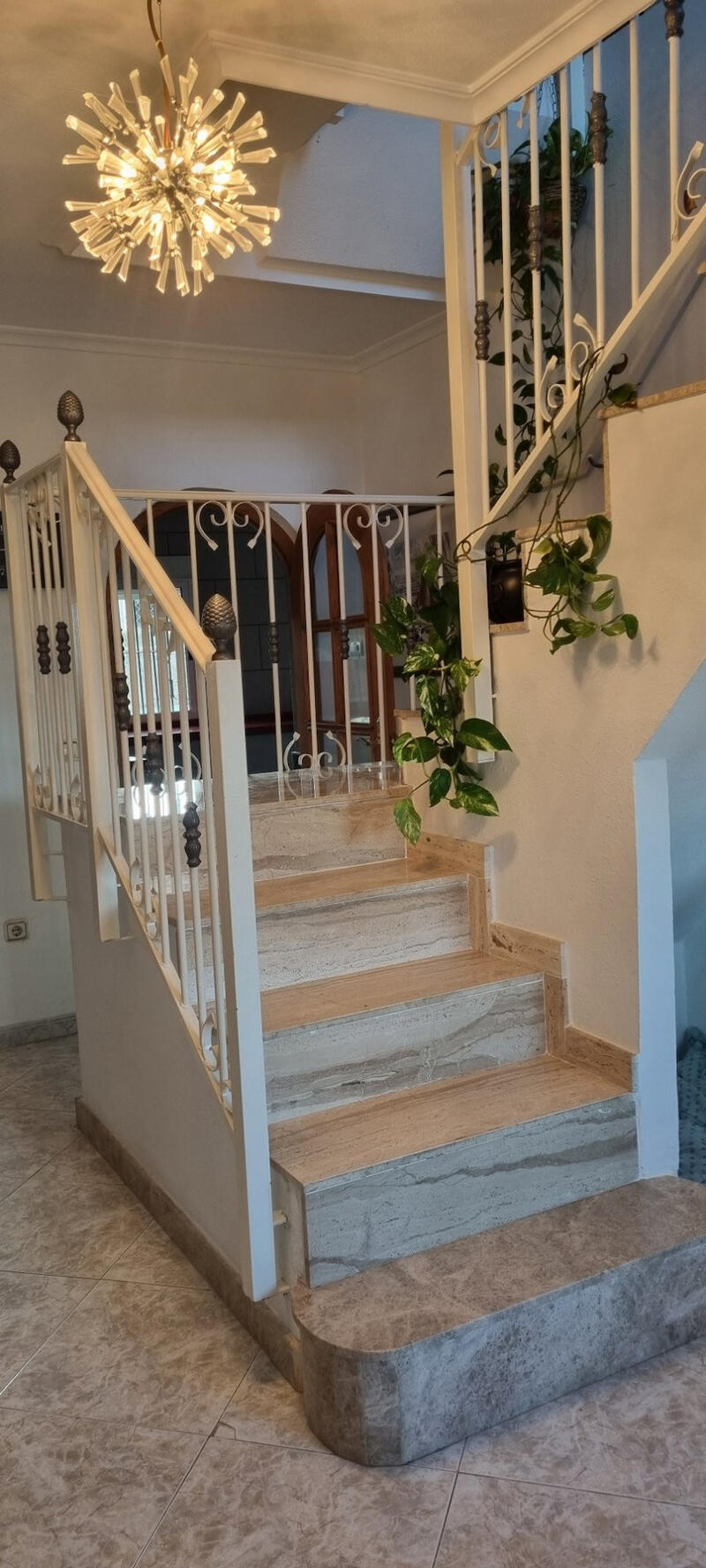 6 bedroom Villa for sale 6 bedroom Villa for sale