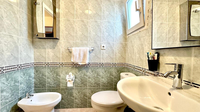 2 bedroom Apartment for sale 2 bedroom Apartment for sale