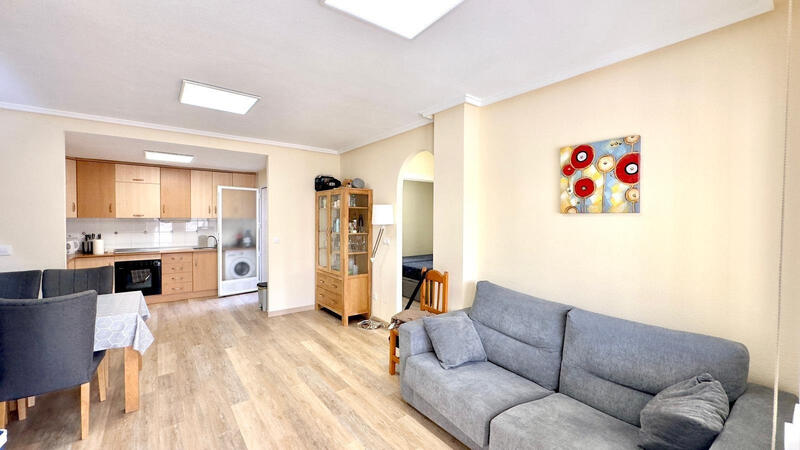 Villa à vendre dans Torrevieja, Alicante