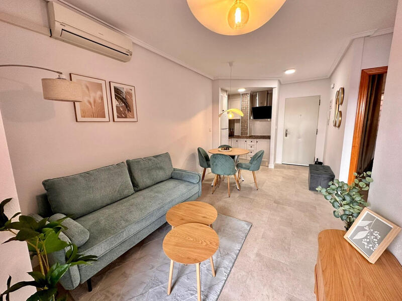 Apartamento en venta en Torrevieja, Alicante