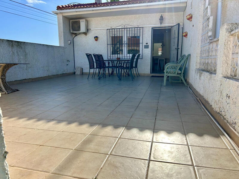 Villa en venta en Torrevieja, Alicante