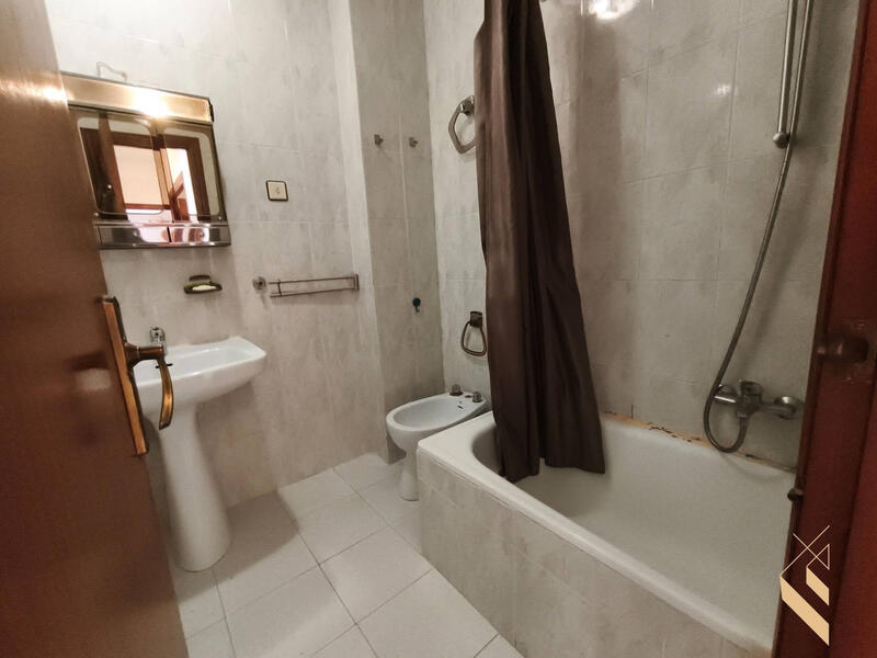 3 bedroom Apartment for sale