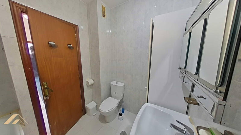 3 bedroom Apartment for sale