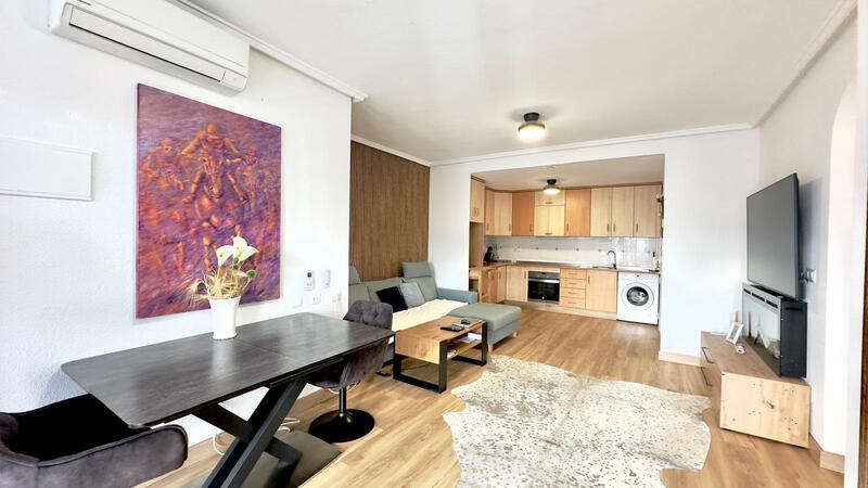 вилла продается в Torrevieja, Alicante