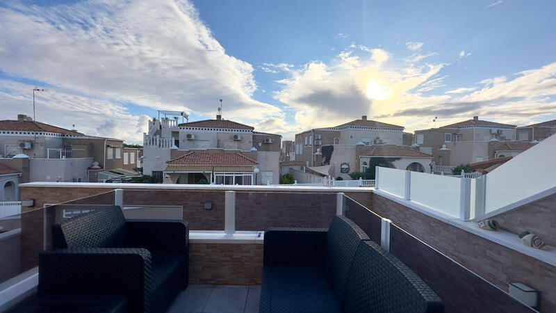 2 bedroom Villa for sale