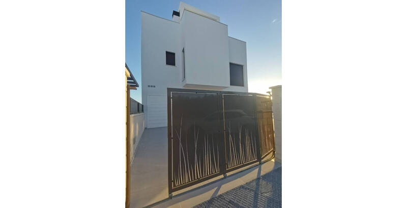 5 bedroom Villa for sale