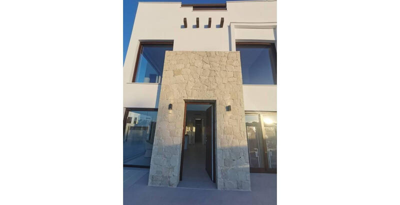 5 bedroom Villa for sale