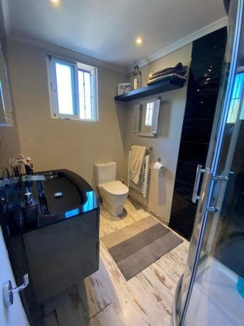 5 chambre Villa à vendre 5 chambre Villa à vendre