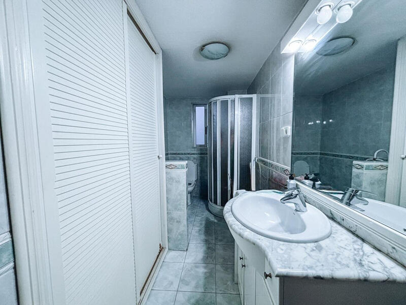 3 bedroom Apartment for sale