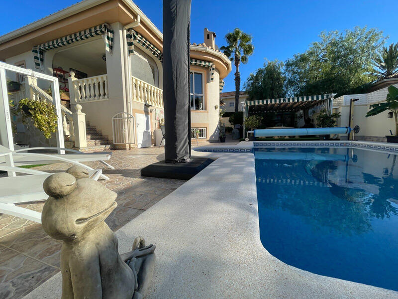 5 Schlafzimmer Villa zu verkaufen