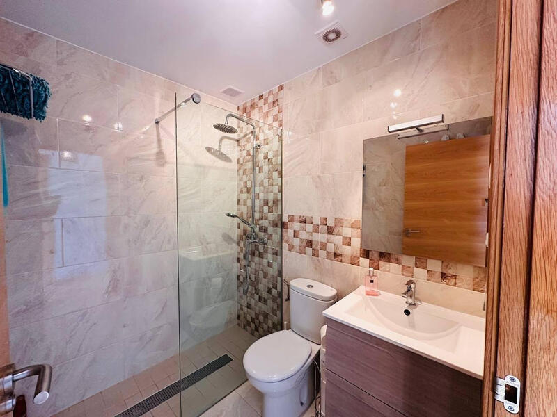 3 bedroom Apartment for sale