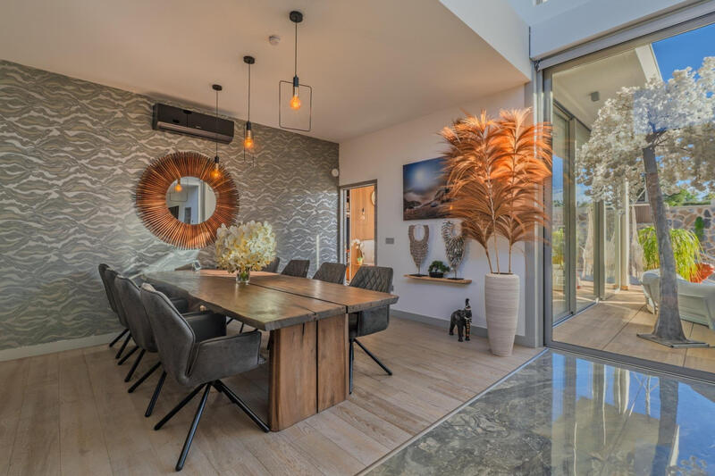 4 slaapkamer Villa Te koop