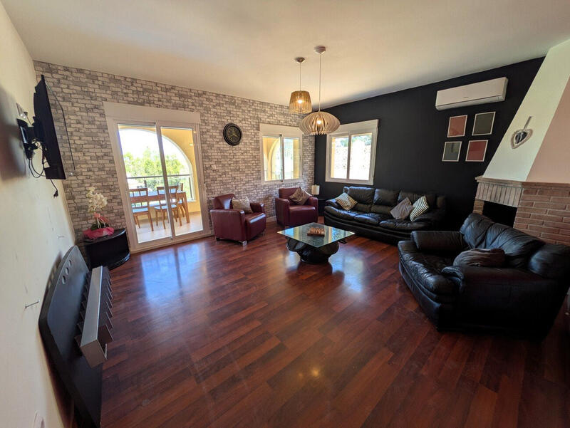 6 chambre Villa à vendre