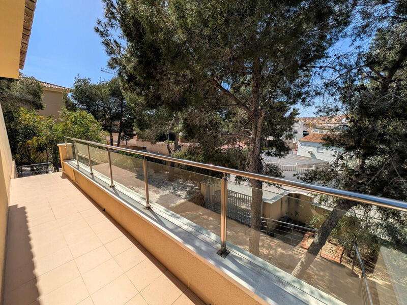 6 chambre Villa à vendre