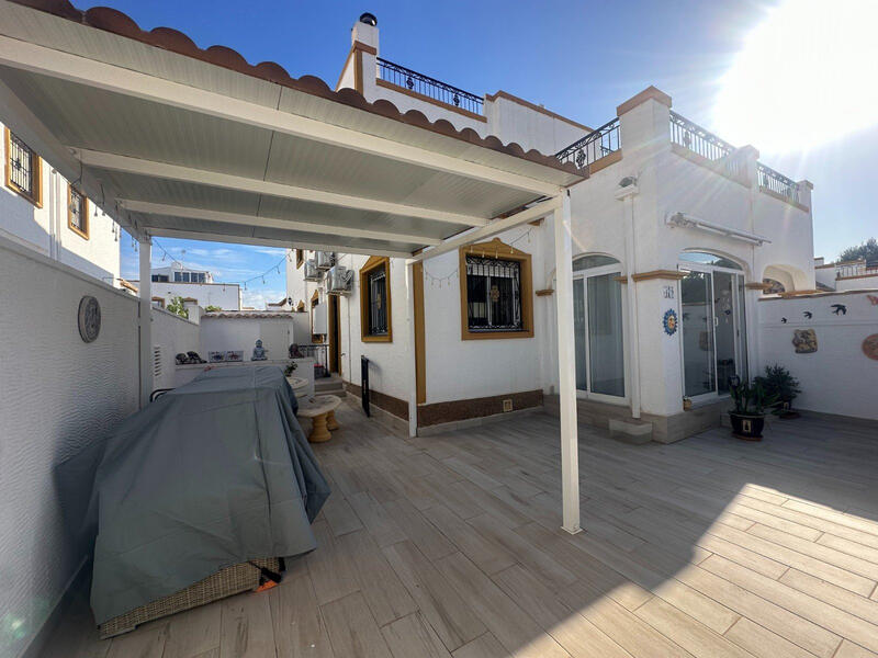 3 Schlafzimmer Stadthaus zu verkaufen