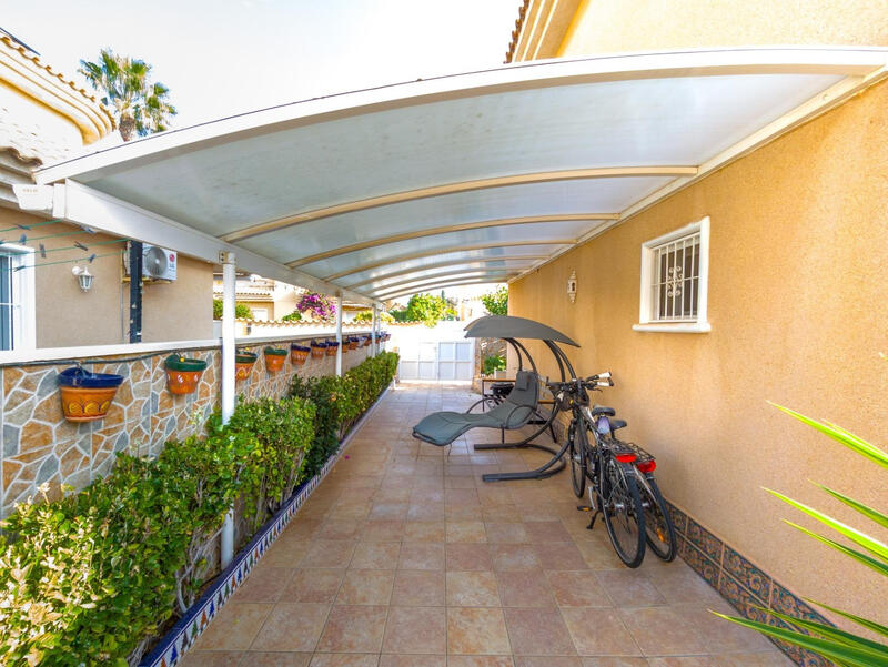 3 Schlafzimmer Stadthaus zu verkaufen