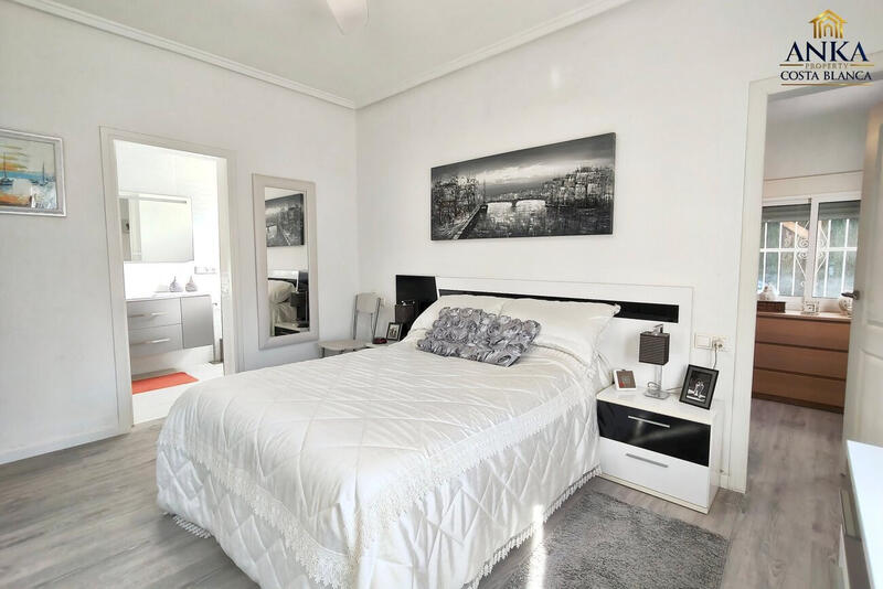 4 bedroom Villa for sale