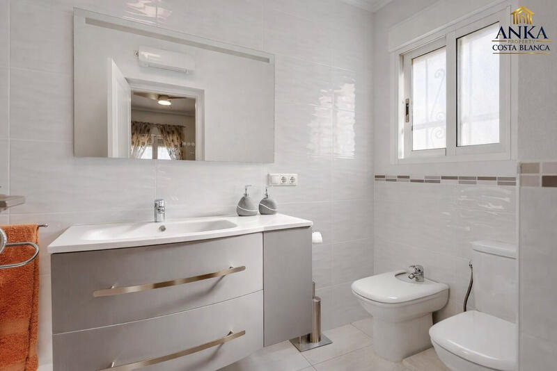 4 bedroom Villa for sale