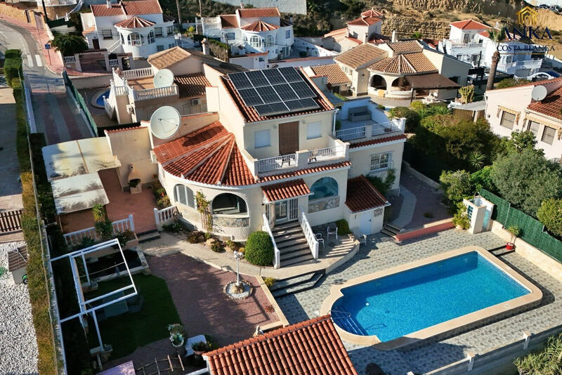 4 bedroom Villa for sale