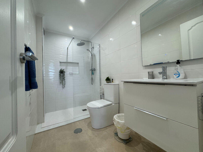 2 slaapkamer Appartement Te koop