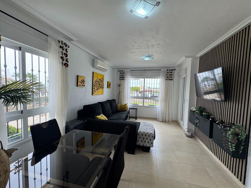 2 slaapkamer Appartement Te koop