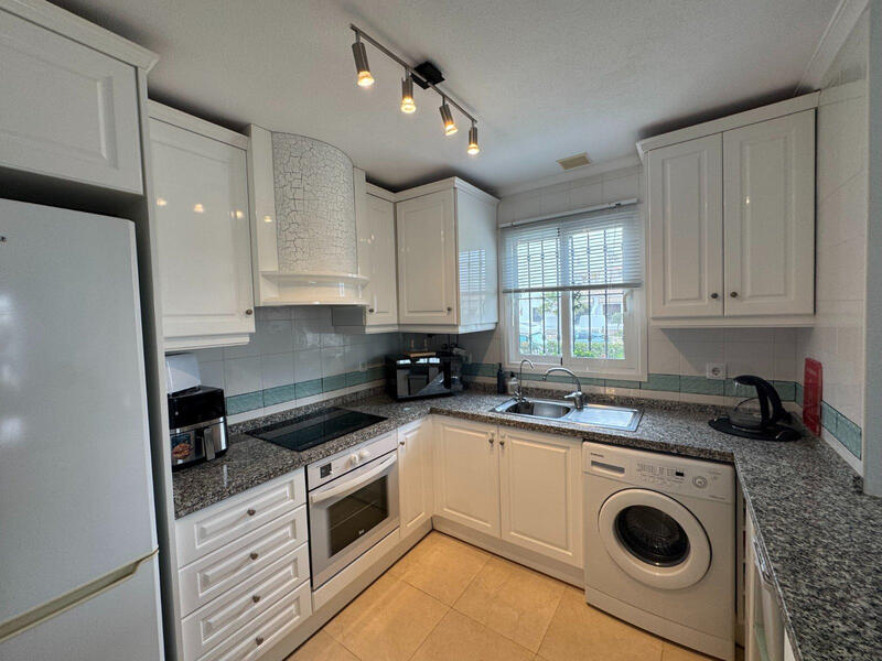 2 slaapkamer Appartement Te koop