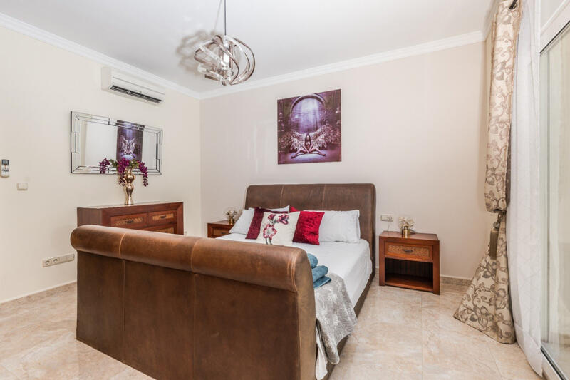 6 slaapkamer Villa Te koop