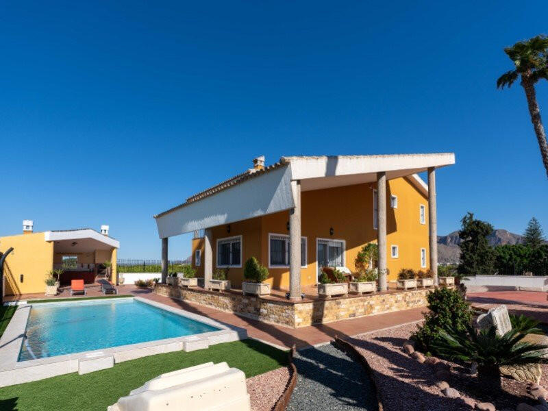 5 bedroom Villa for sale