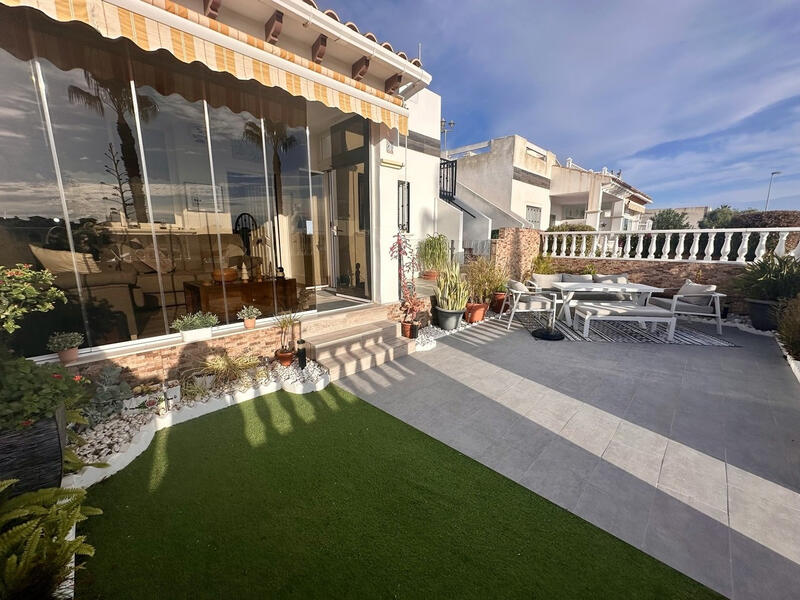 Villa Te koop in Orihuela, Alicante Villa Te koop in Orihuela, Alicante