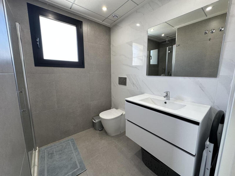 2 bedroom Apartment for sale 2 bedroom Apartment for sale