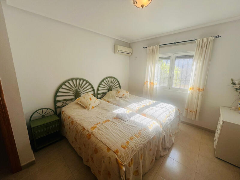 4 Cuarto Villa en venta